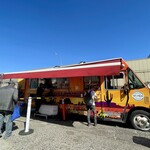 TACOS EL BRONCO - 店舗外観。