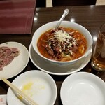 天天飯店 - 水煮缶牛肉登場。