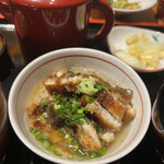 炭焼うな富士 - 豪華にうな茶を