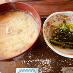 美波 - 小鉢と味噌汁
