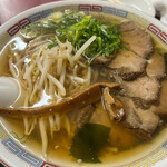 天華 - ラーメン715円