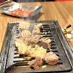 新世界・焼肉ホルモンぺごぱ - 