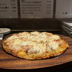 わいん食堂 Chez とし - ピザ