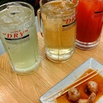 立飲みいこい - 青リンゴサワー、韃靼蕎麦茶割り、トマト割り（酒は薄いが量は多い）