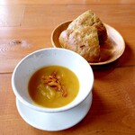 埜ノ山キッチン はるらんな - 季節の野菜スープとフォカッチャ