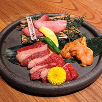 但馬屋イーマ - 焼肉３種のランチ（2350円）