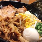 肉盛り みそラーメン 侍倶楽部 - 