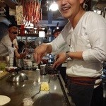 吉祥寺 じゅん粋 - 作るよ玉子焼き④