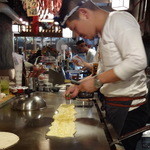 吉祥寺 じゅん粋 - 作るよ玉子焼き②