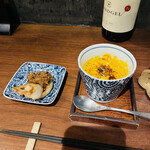 獣肉と酒 ぼんくら - お通し2品(蓮根の鹿肉味噌、人参のスープ)(660円)