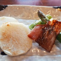 横浜瀬里奈 ステーキドーム - 