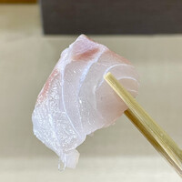 佐とう - クエの身は弾力あり、淡白ながら旨味もあります♡