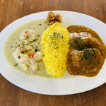 カドノウエ - 料理写真:合いがけカレー　チキン&グリーン