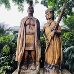 Tropical Farms - ◎ハワイの像のモニュメント