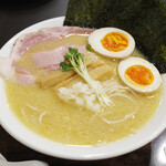 RAMEN SAKABA いろとりどり - 特製 鶏白湯ラーメン 醤油味(1150円)