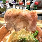 大衆中華スタンド チャーシュー パンチ - 肩ロースチャーシュー