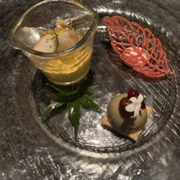 DINING & BAR TABLE 9 TOKYO - 