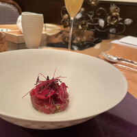 IL TEATRINO DA SALONE - マグロのタルタルとビーツ