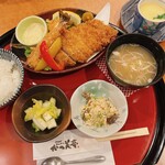 Katsumitei - レディースセット定食（ろーす）