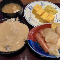 浅草むぎとろ 本店 - ◆むぎとろバイキング 1,500円税込
                    むぎとろ、おでん、だし巻き玉子、味噌汁、たくあん
                    全てお替わり自由！(*ﾟ∀ﾟ*)