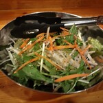 炭火焼肉 貴仙 - 野菜たっぷりサラダ
