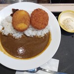 松のや - 朝コロッケカレー390円、クーポンでポテサラ無料(2023.1.9)