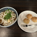 ホテルアネシス瀬戸大橋 - 麺つゆどちらも温かいうどん