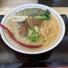 Noodle&Kitchen わ～るど - とんこつ白湯塩角煮ラーメン