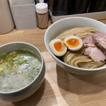 Menya Kei - 鶏魚塩つけ麺1000円　味玉150円　チャーシュー2枚250円