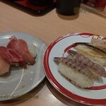 しーじゃっく - 料理写真:ハマチ3種、シャコ2貫、素炙りアジ+イワシ