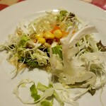 ペーパームーン  相生店 - 600円のセットのサラダですからこんなもんでしょう笑