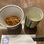 蕎麦とお酒 そばちょこ - 谷川岳純米酒とお通し