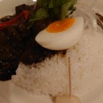 カレー食堂 リトルスパイス - パリッと光る硬めの白米は見事でした