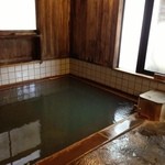 肘折温泉丸屋旅館 - 金山杉のお風呂　効能豊かな源泉