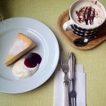 cafe mozart Papagano - ベイクドチーズケーキとココア