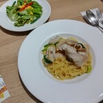 カフェコムサ - 豚肉のパスタ