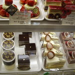 ベルグの４月 本店