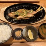 糸満漁民食堂 - 白米・イマイユ（ビタロー／中）バター焼き・漬物・味噌汁