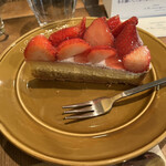 ア・ラ・カンパーニュ - いちごケーキ