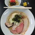 王者-23 - 鳴門海峡、トッピング(たまねぎ)と、高菜明太子ご飯