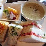 和蔵珈琲店 - サンドイッチセット(ゴボウと薩摩芋の豆乳スープver)