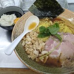 覆麺 智 - 