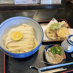 本格手打うどん あらた - 