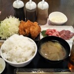 わ楽 - 生本マグロとハガツオ刺とチキンカツ定食＋タルタル❤️