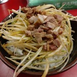 豚骨醤油ラーメン 王道家 - 