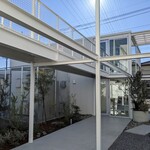 Restaurant OHTAYA - 店舗外観（駐車場側より）