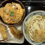 丸亀製麺 柳井店 - かけ(大)490円 かしわ天170円 鶏親子丼(並)450円