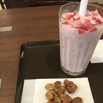 Sammaruku Kafe - 練乳いちごバナナスムージー