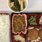 かしわ亭 - かしわ亭さんのWヒレカツカレー弁当です♪
