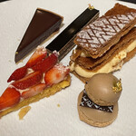 ガストロノミー ジョエル・ロブション - 